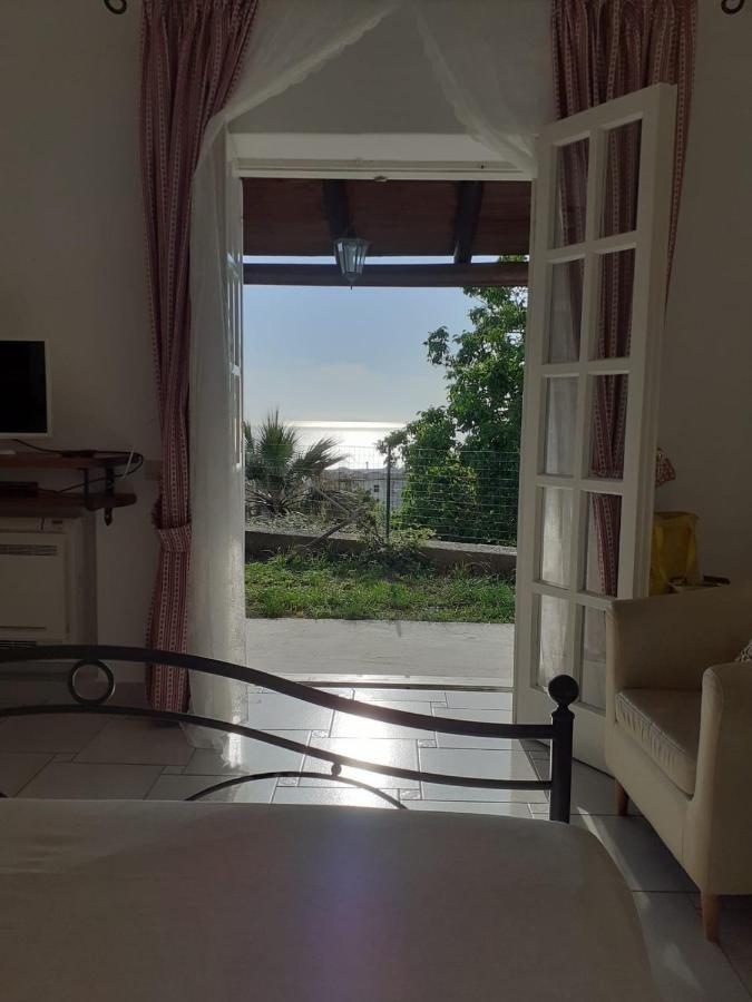 La Terrazzina Sul Tramonto Bed and Breakfast Forio di Ischia Eksteriør billede